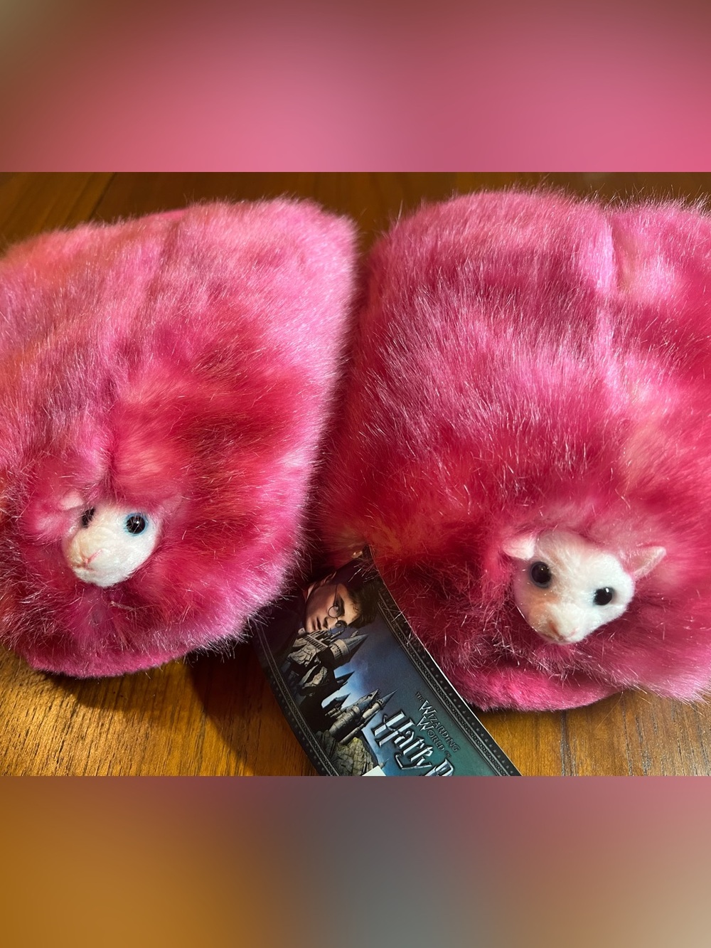Harry Potter Wizarding World Pink Plush Slippers Women’s 7-8 Universal Studios
